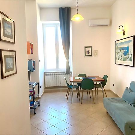 Casa Di Carlo Al Vomero เนเปิลส์ ภายนอก รูปภาพ