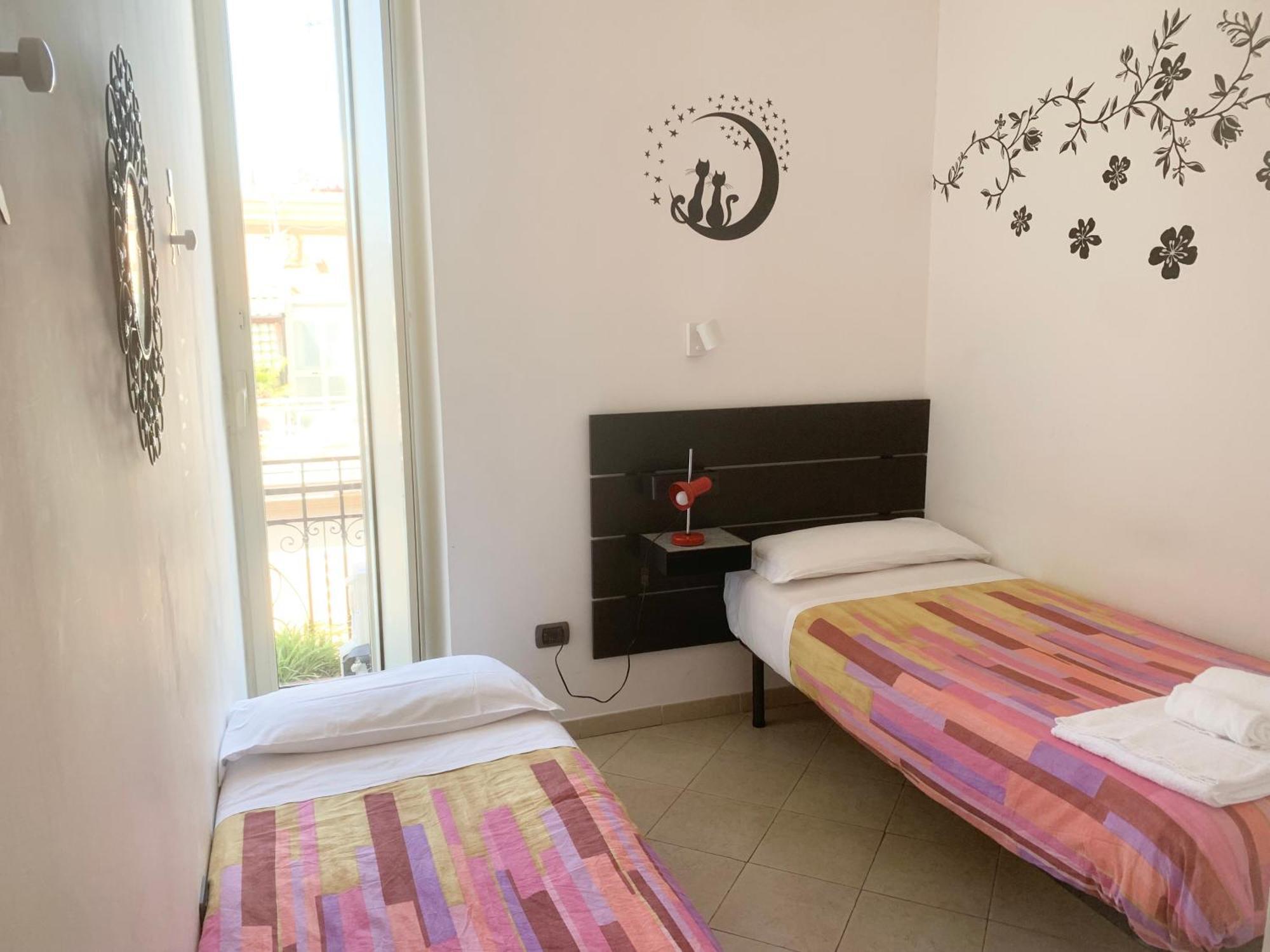 Casa Di Carlo Al Vomero เนเปิลส์ ภายนอก รูปภาพ